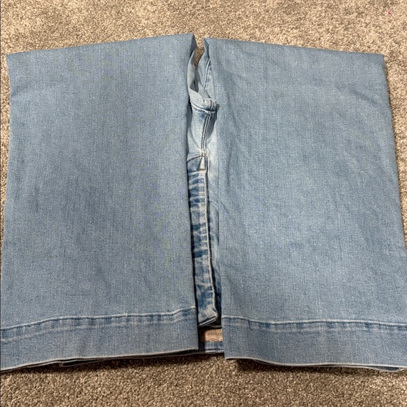 MOTHER Light Blue Cinch Greaser Ankle Jeans - Picture 12 of 13